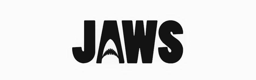 titulos-de-filmes-famosos-em-espaco-negativo-jaws-tubarao